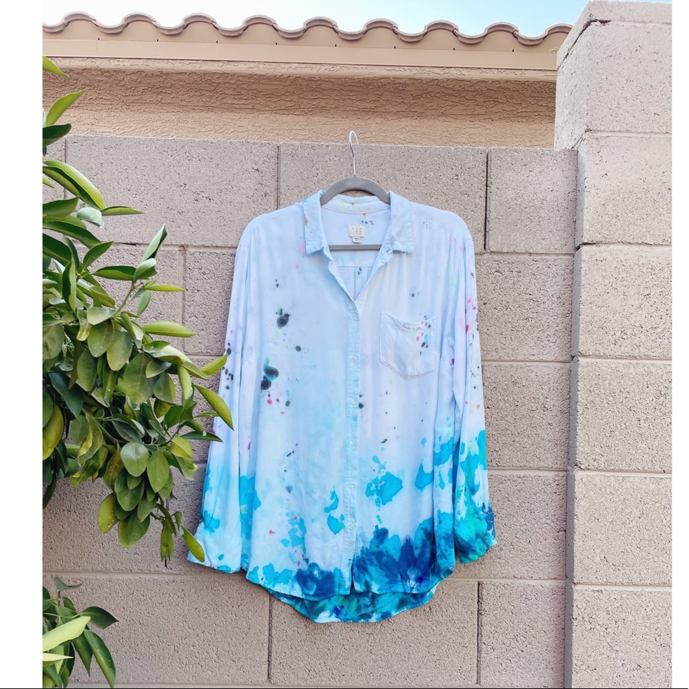 A NEW DAY Watercolor Paint Splatter Tie Dye Shirt